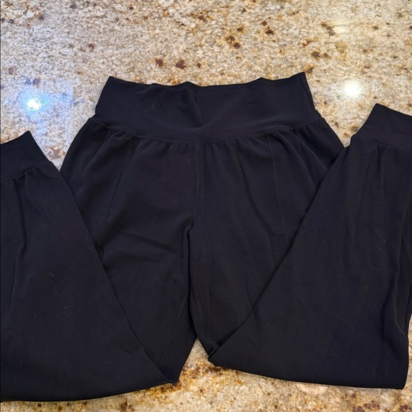 Athleta Black salutation jogger Women's Pants size M - Picture 2 of 4